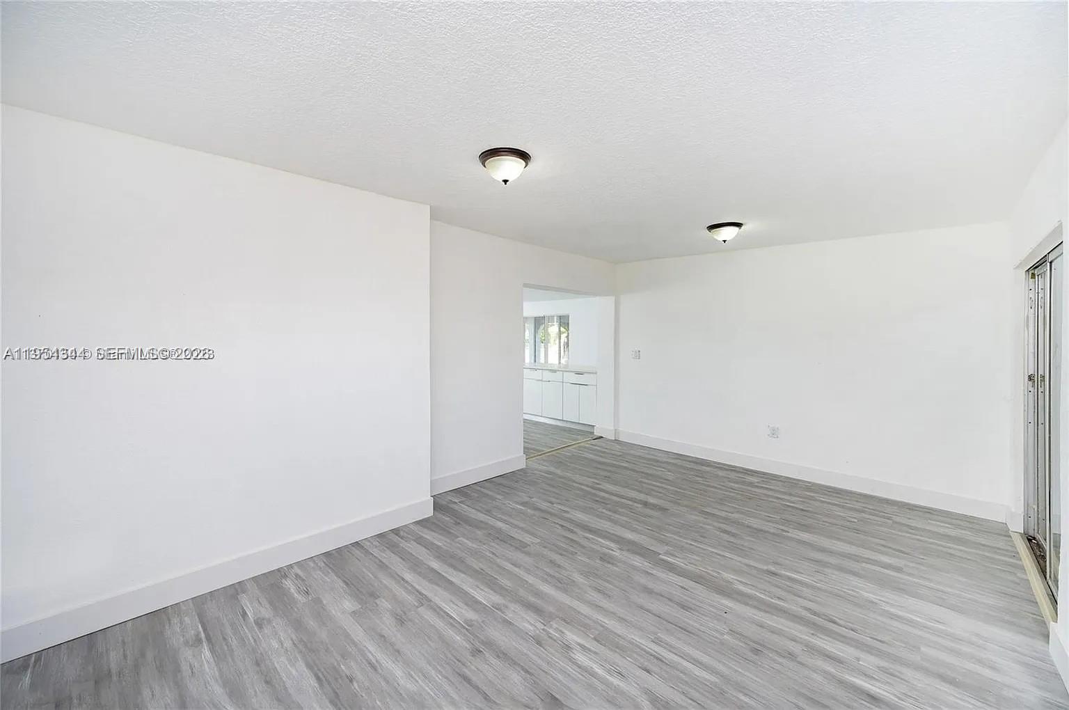 11950 SW 182nd Terrace