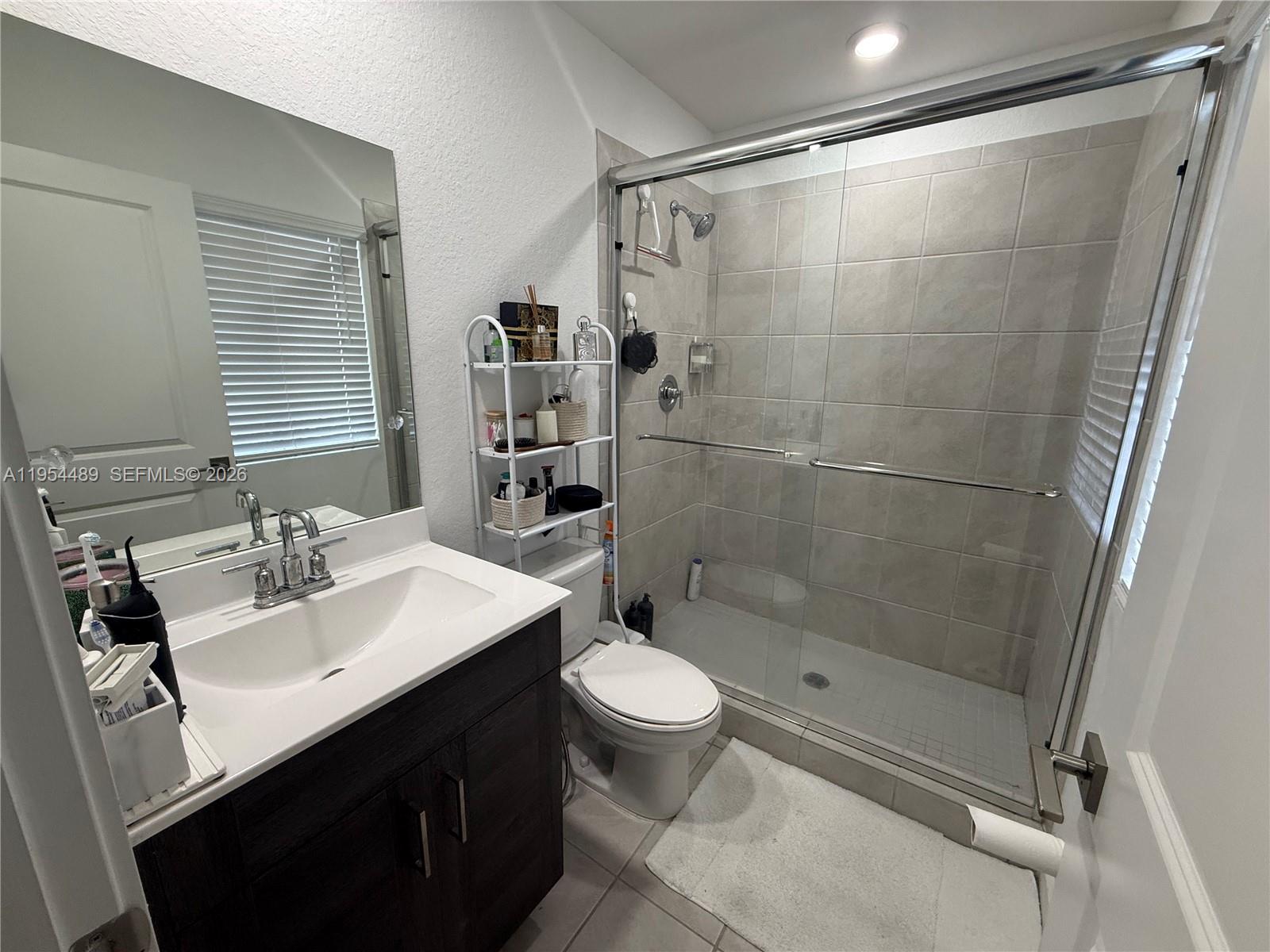 1043 SE 24th Avenue
