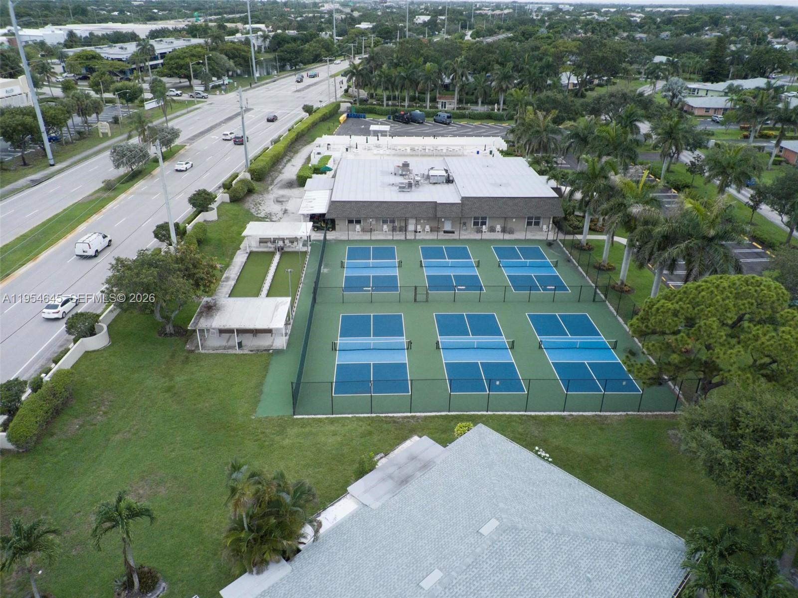 1521 NW 18th Avenue
