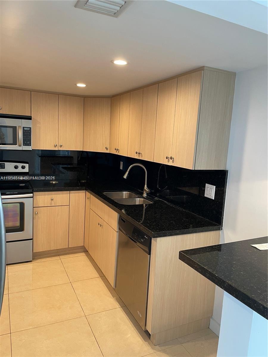 13155 Ixora Court