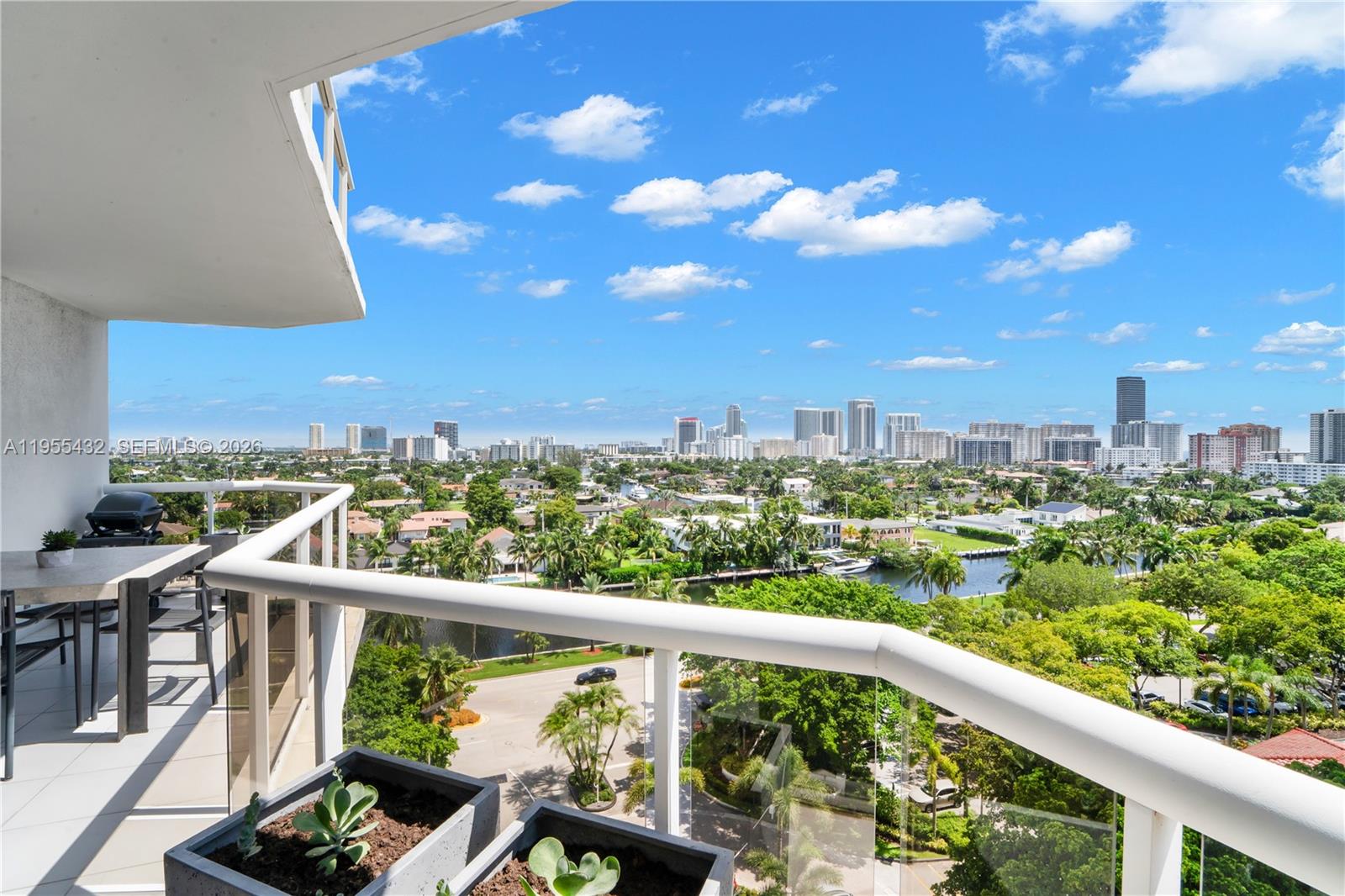 3610 Yacht Club Drive