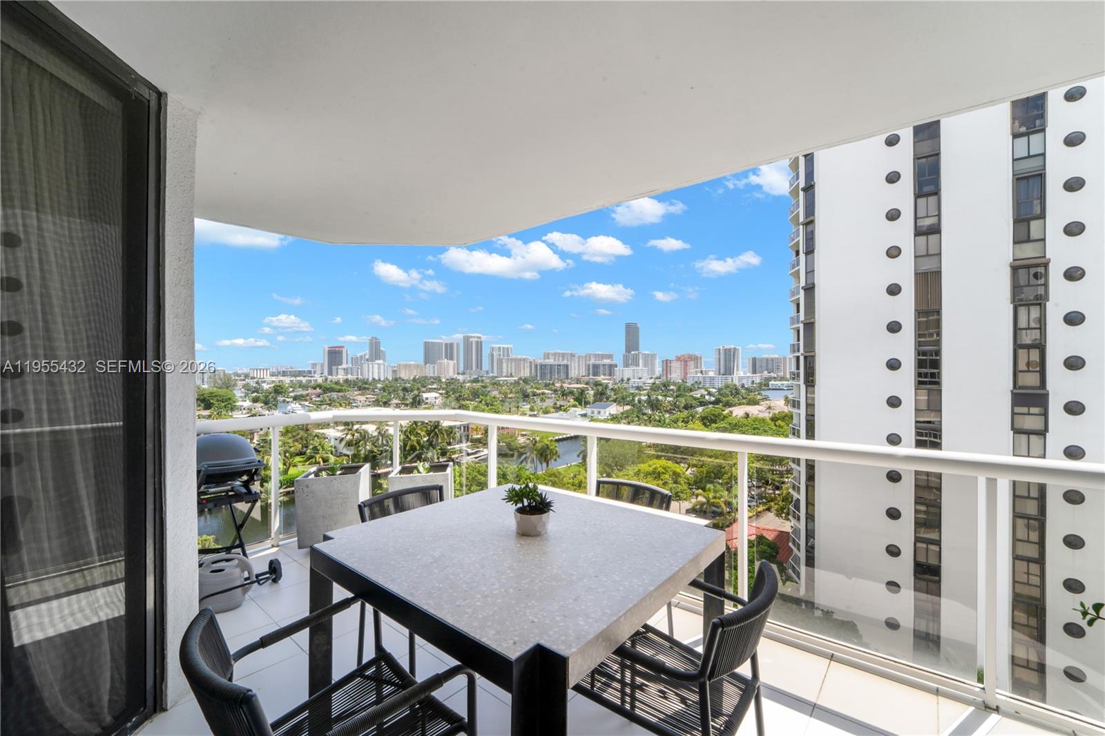 3610 Yacht Club Drive