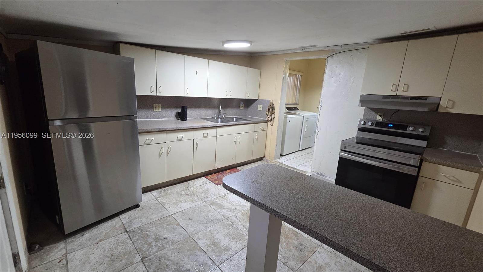 2764 NW 31st Street
