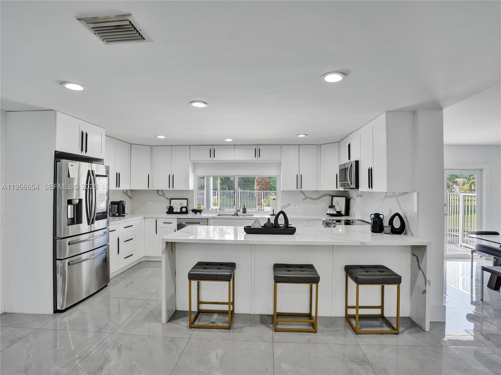 11824 SW 43rd Court