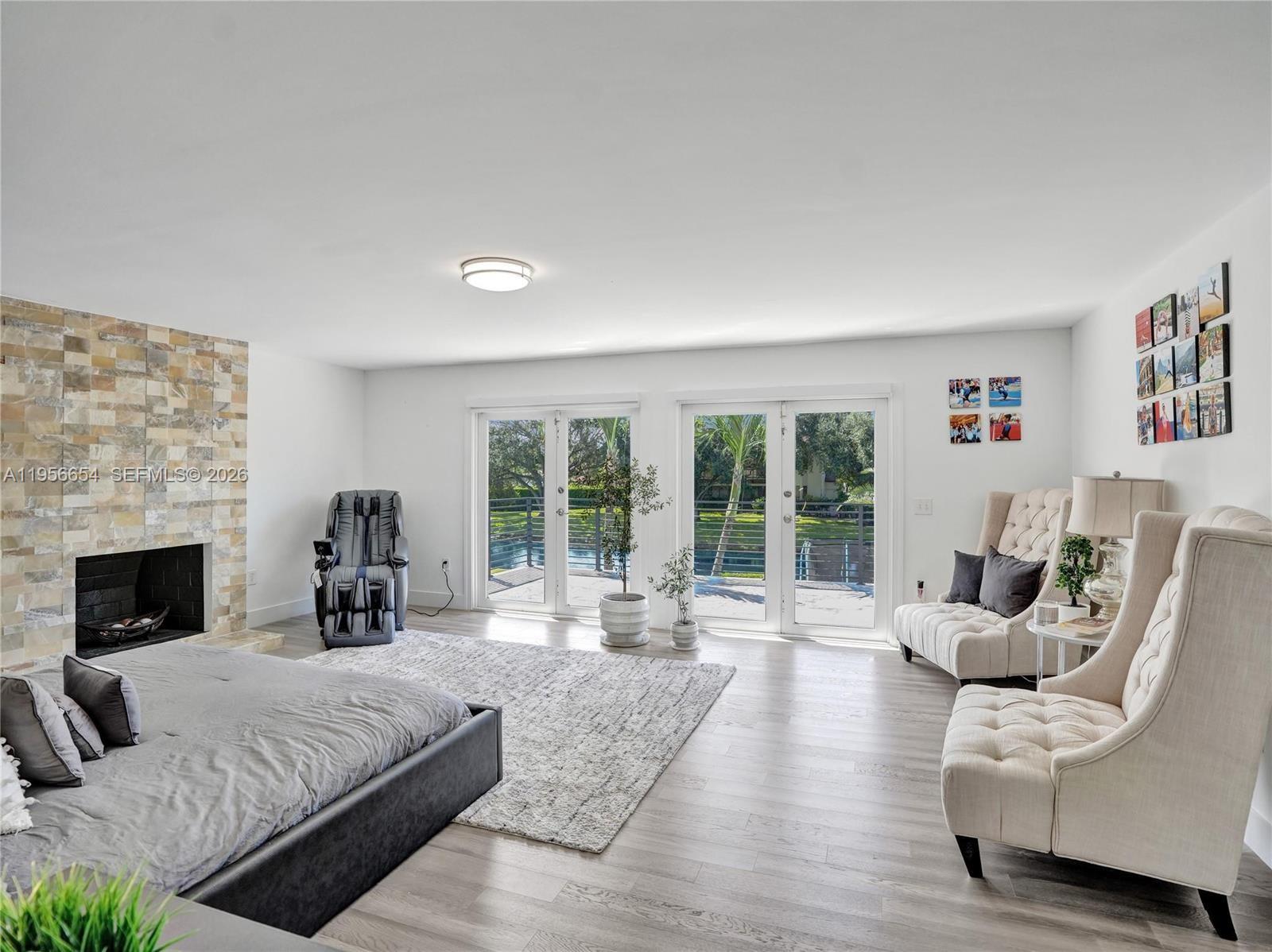 11824 SW 43rd Court