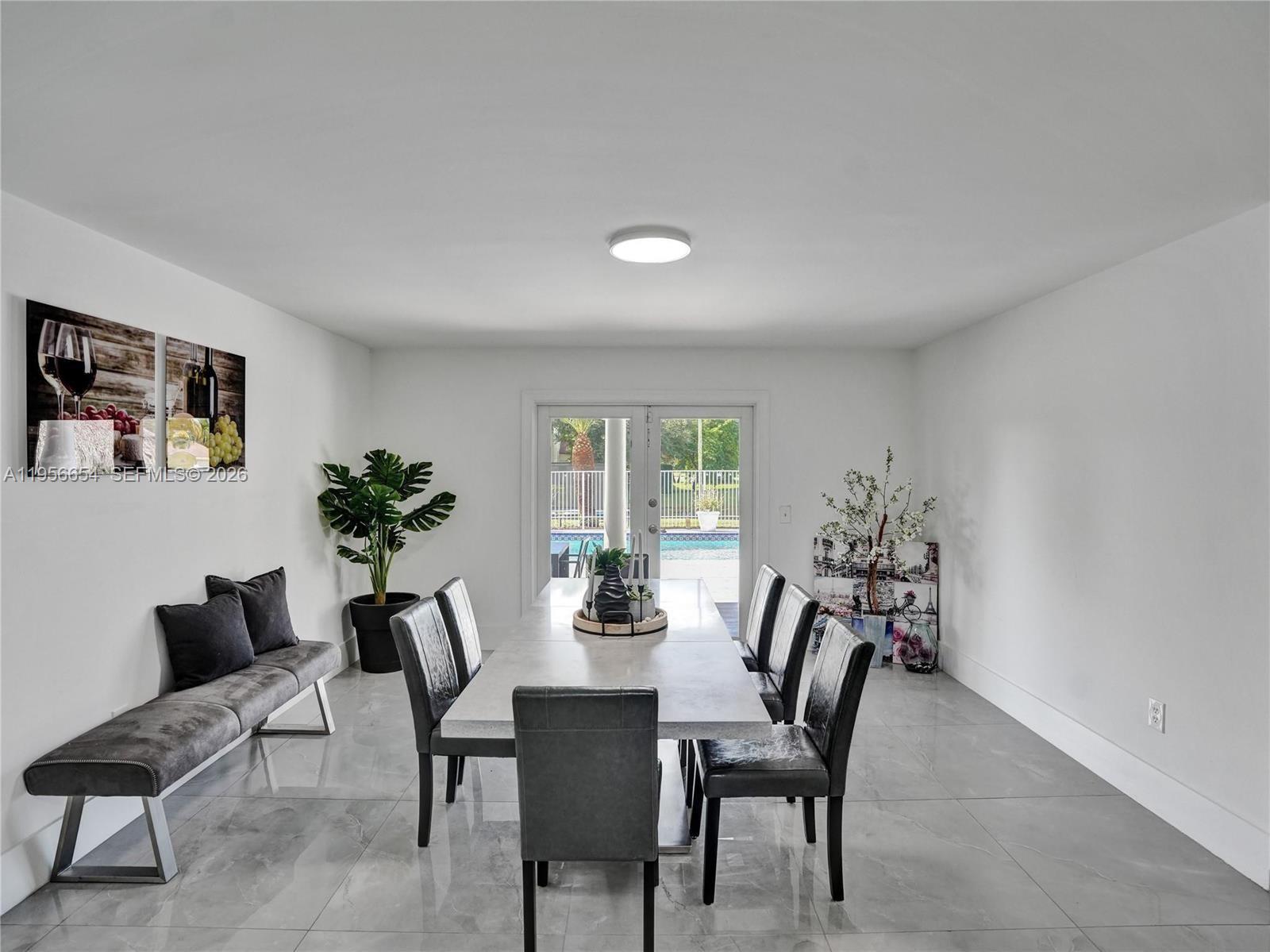 11824 SW 43rd Court