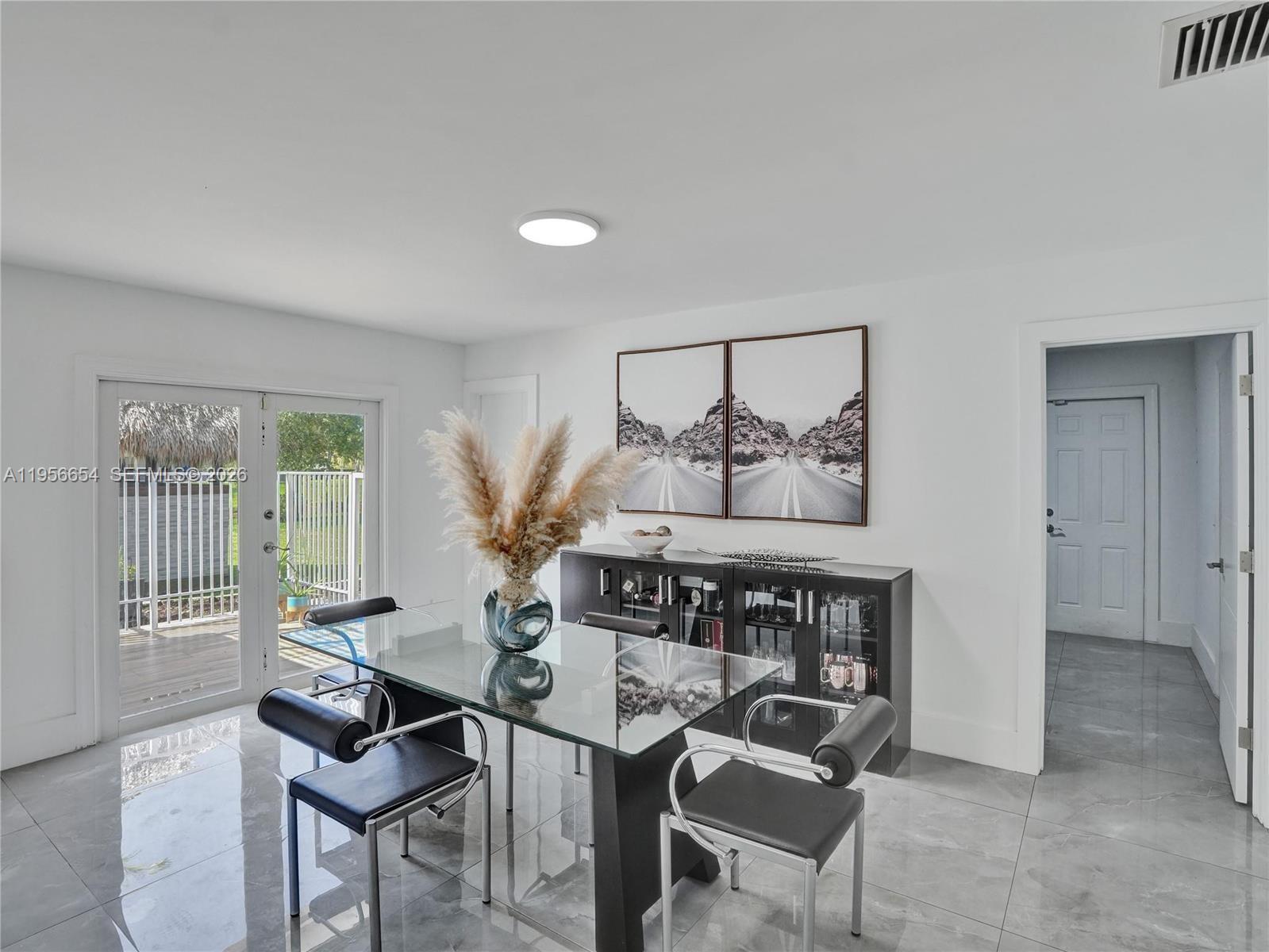 11824 SW 43rd Court