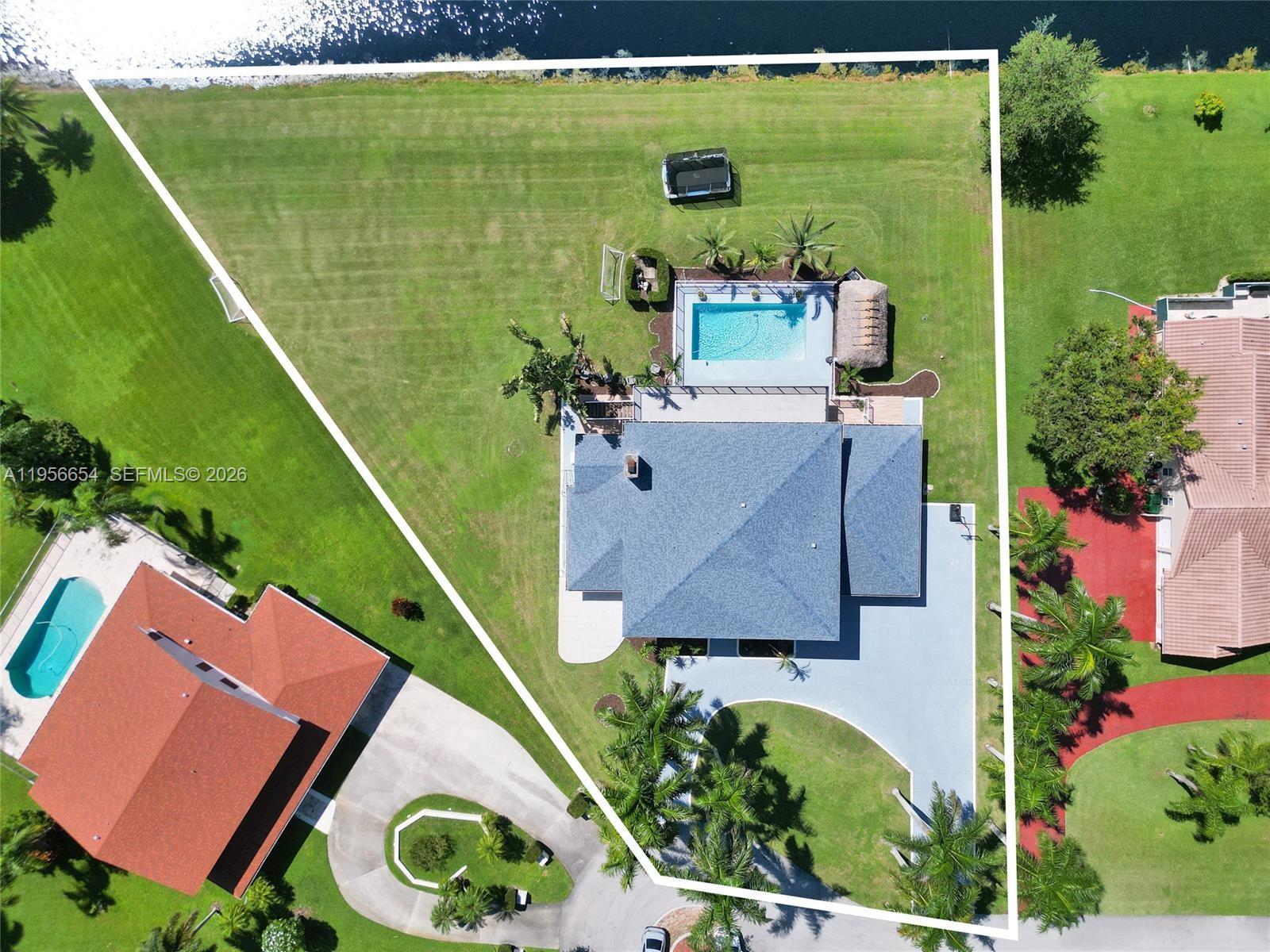 11824 SW 43rd Court