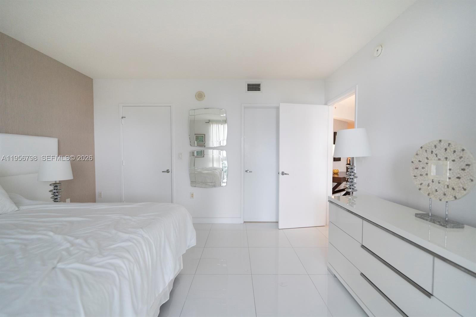 200 Sunny Isles Boulevard