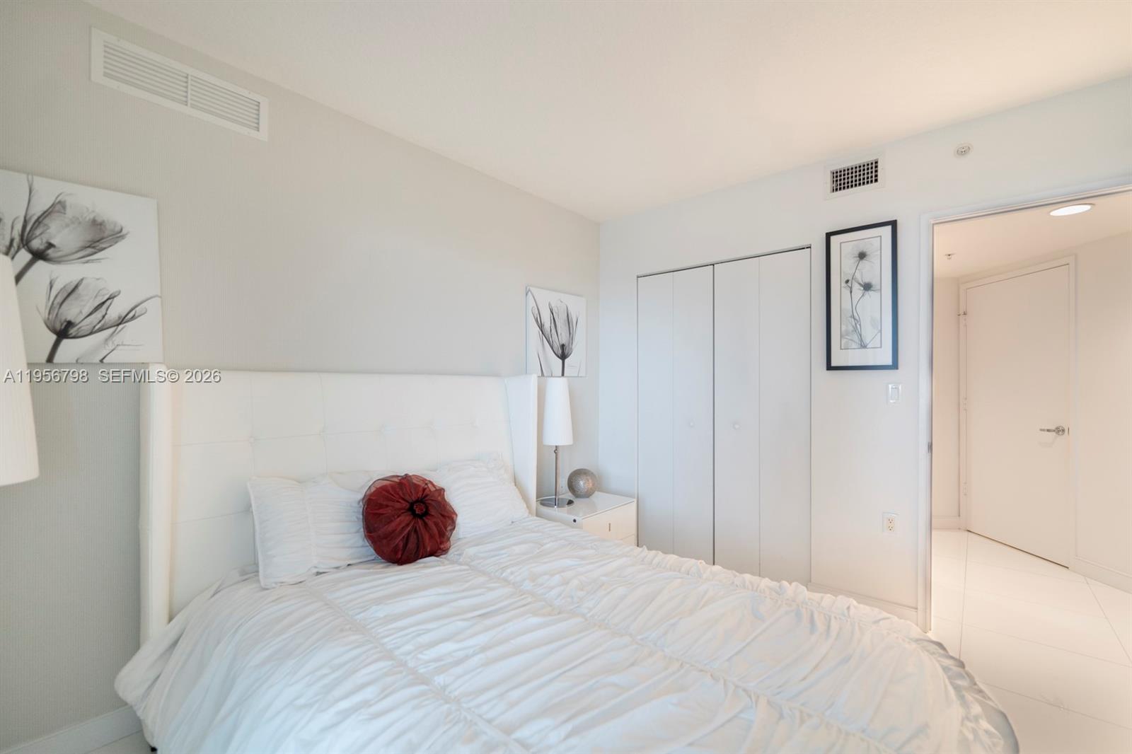 200 Sunny Isles Boulevard