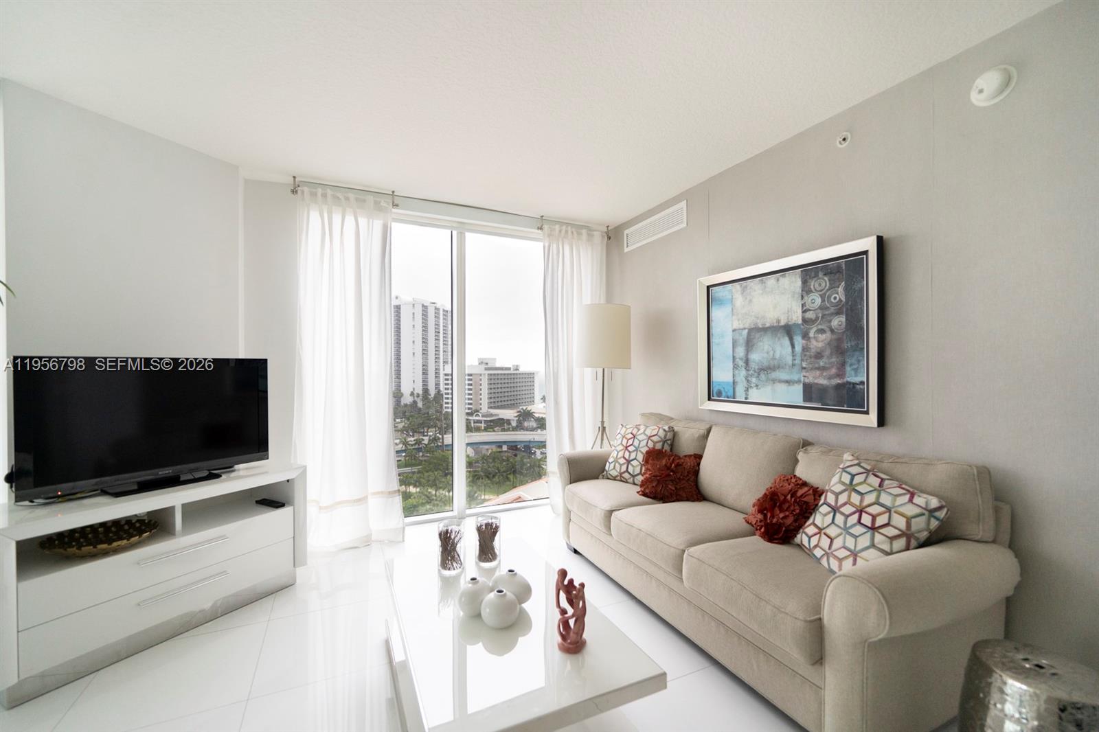 200 Sunny Isles Boulevard