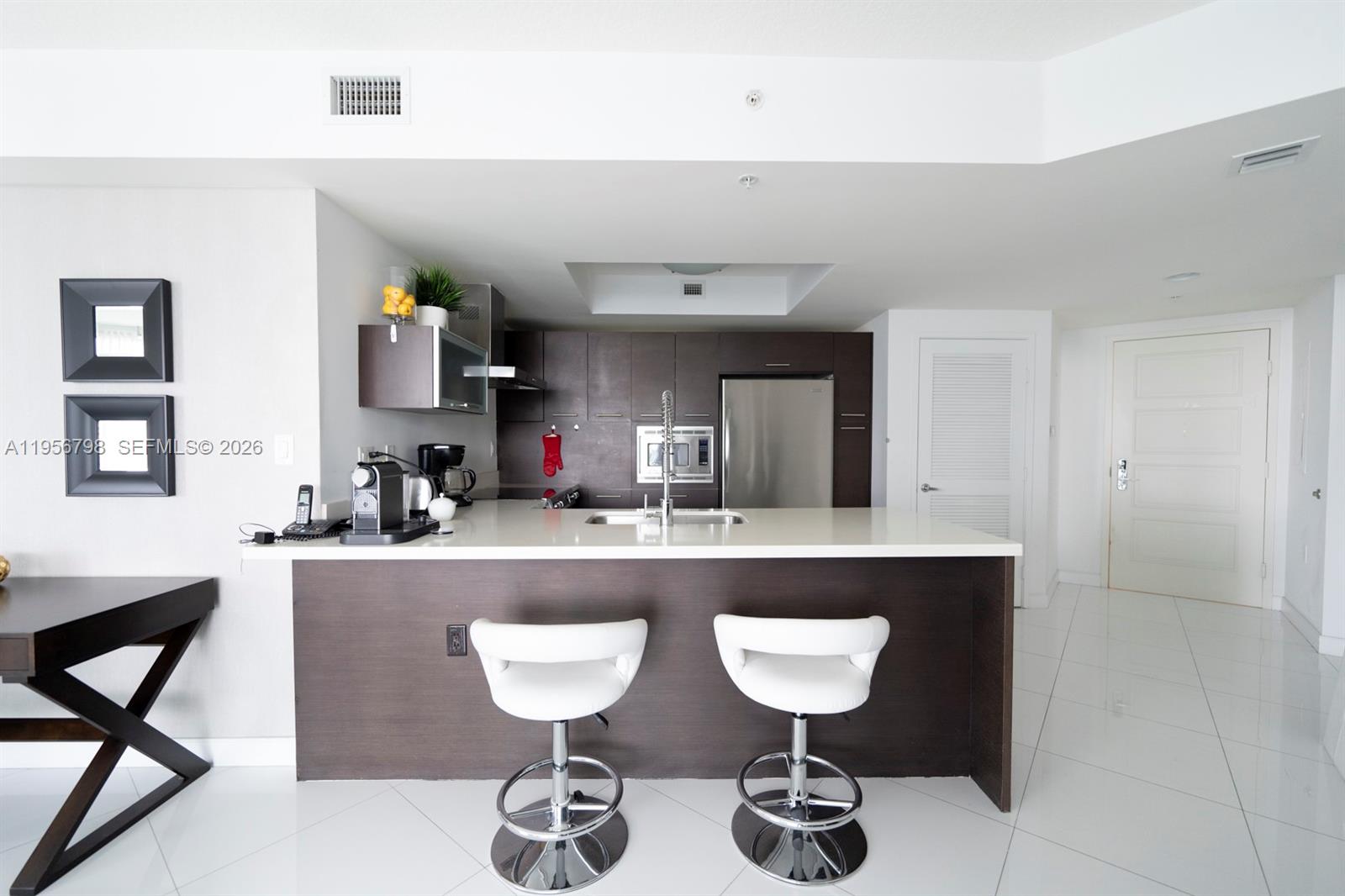 200 Sunny Isles Boulevard