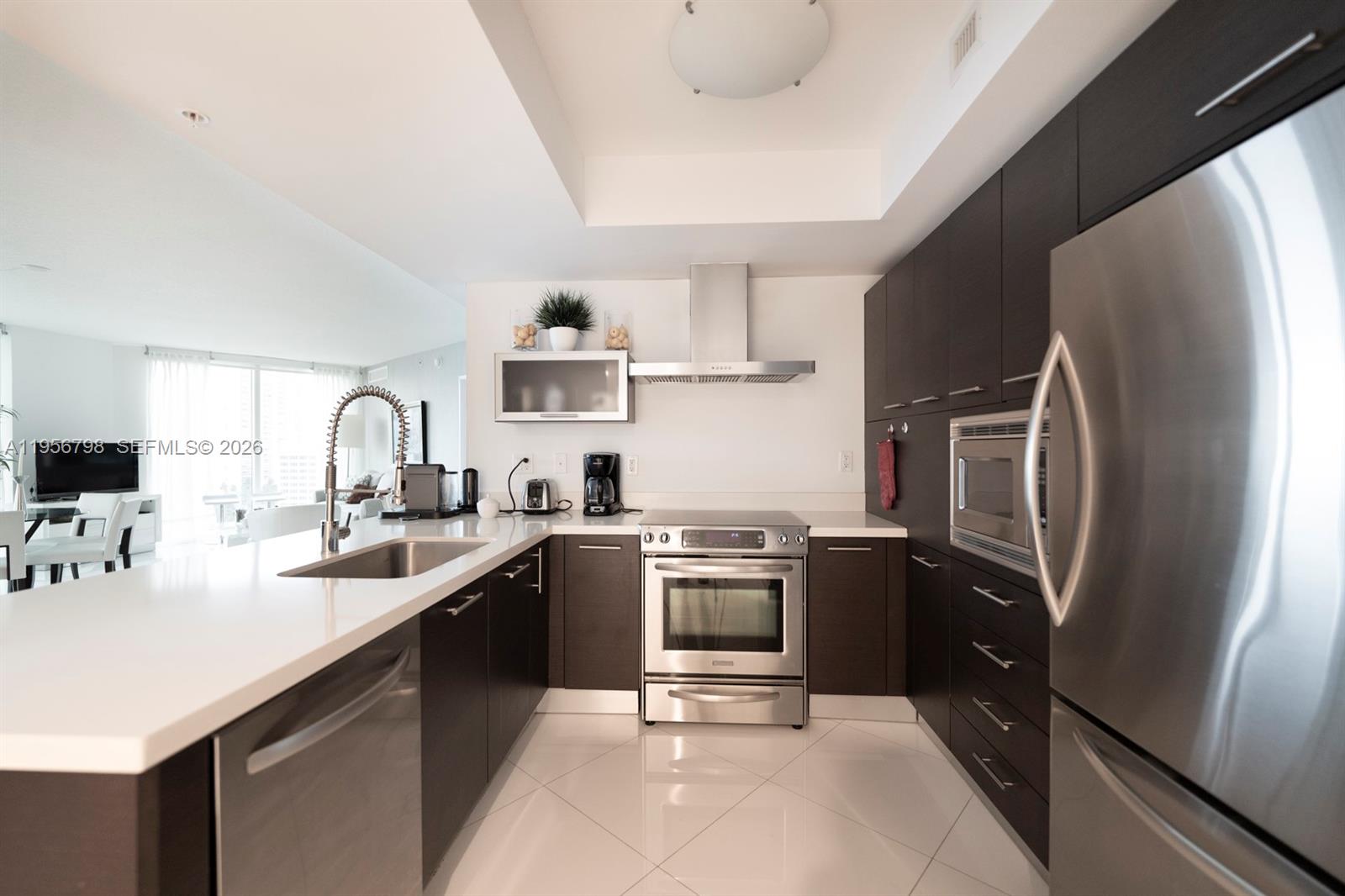 200 Sunny Isles Boulevard
