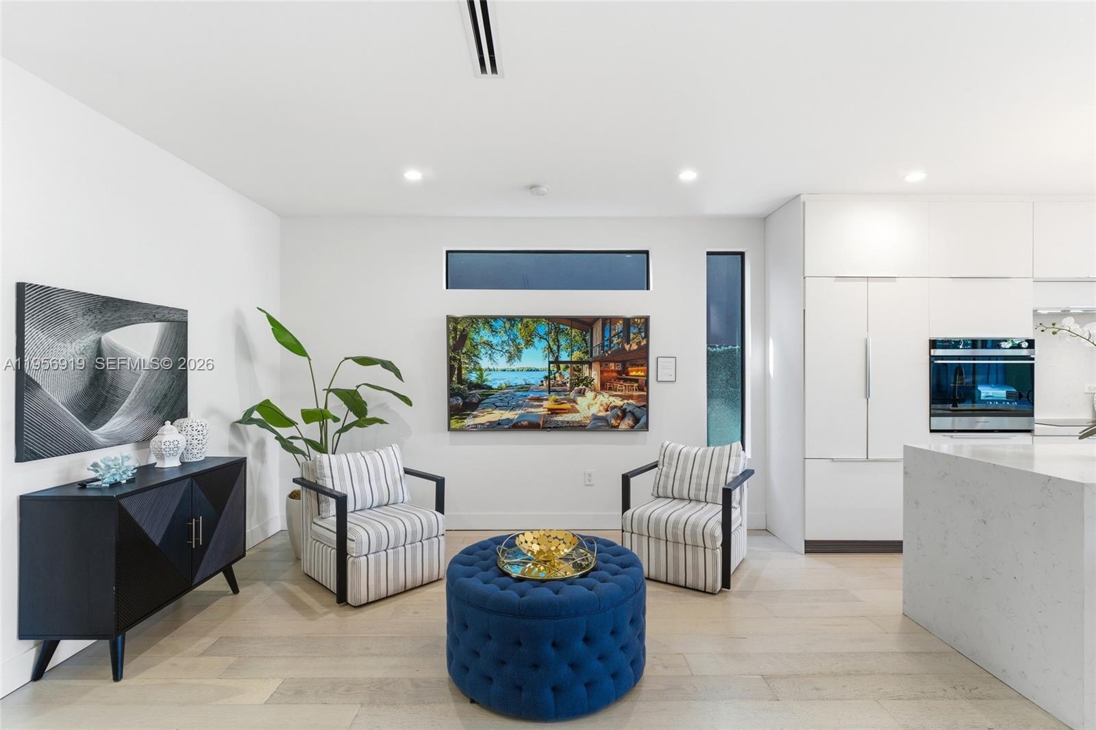 255 NW 39th Street
