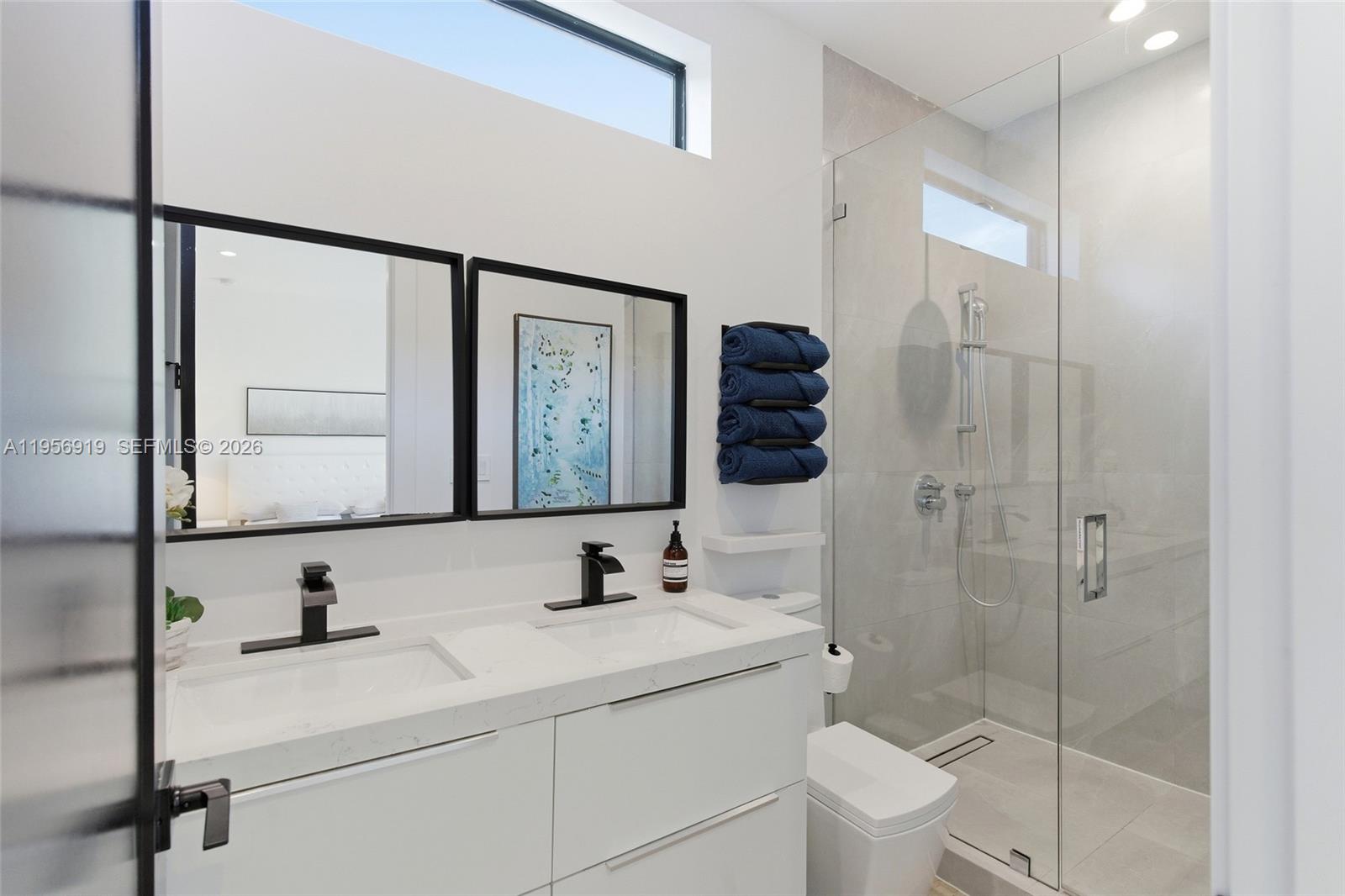 255 NW 39th Street