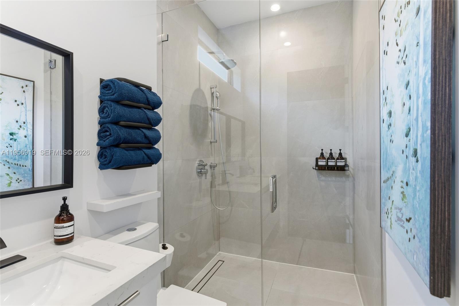 255 NW 39th Street