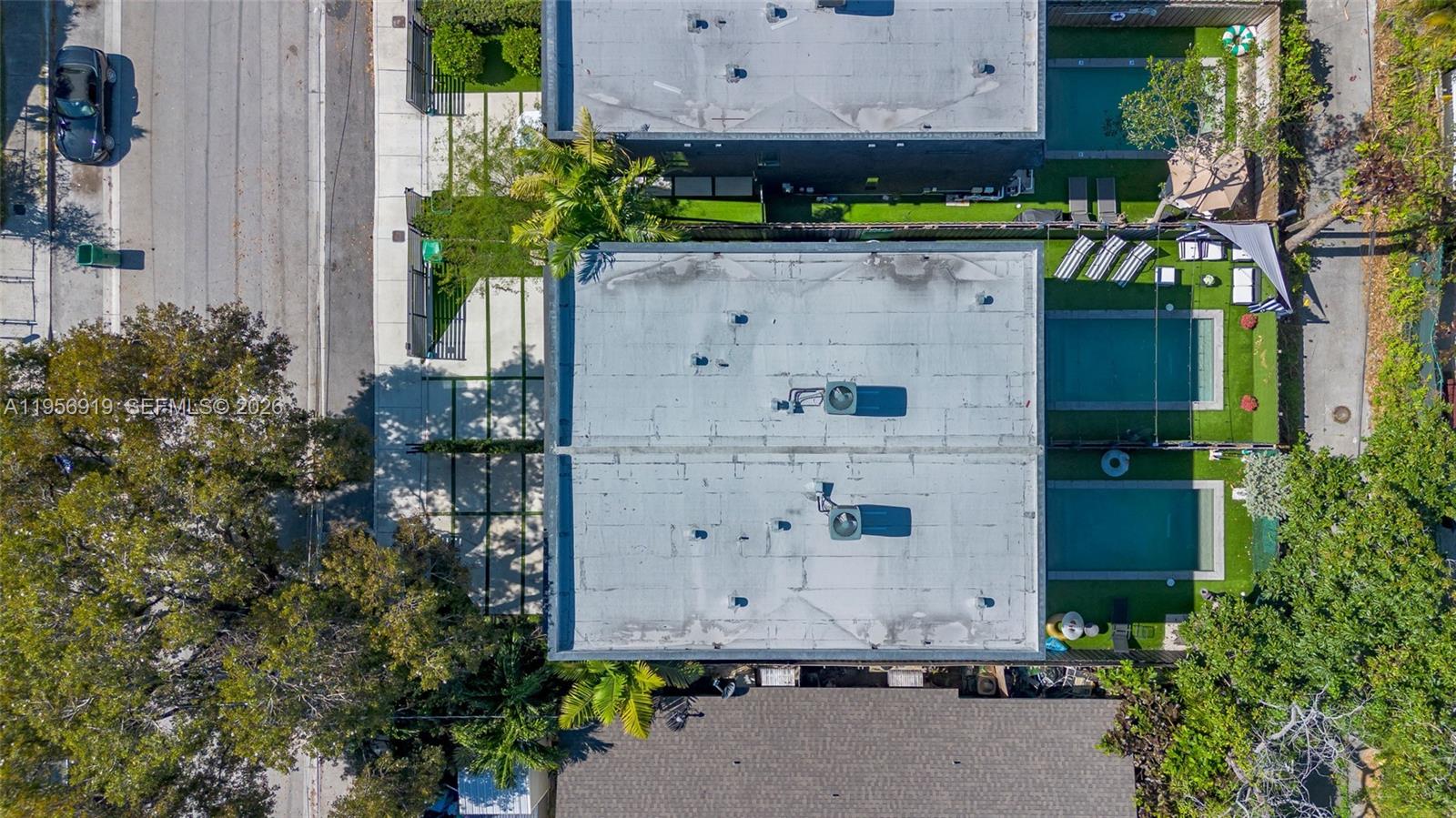 255 NW 39th Street