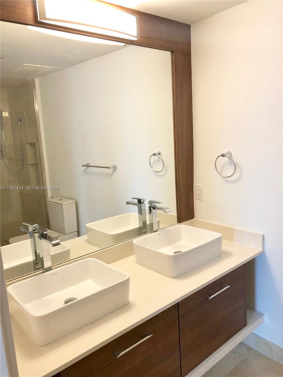 601 NE 27th Street