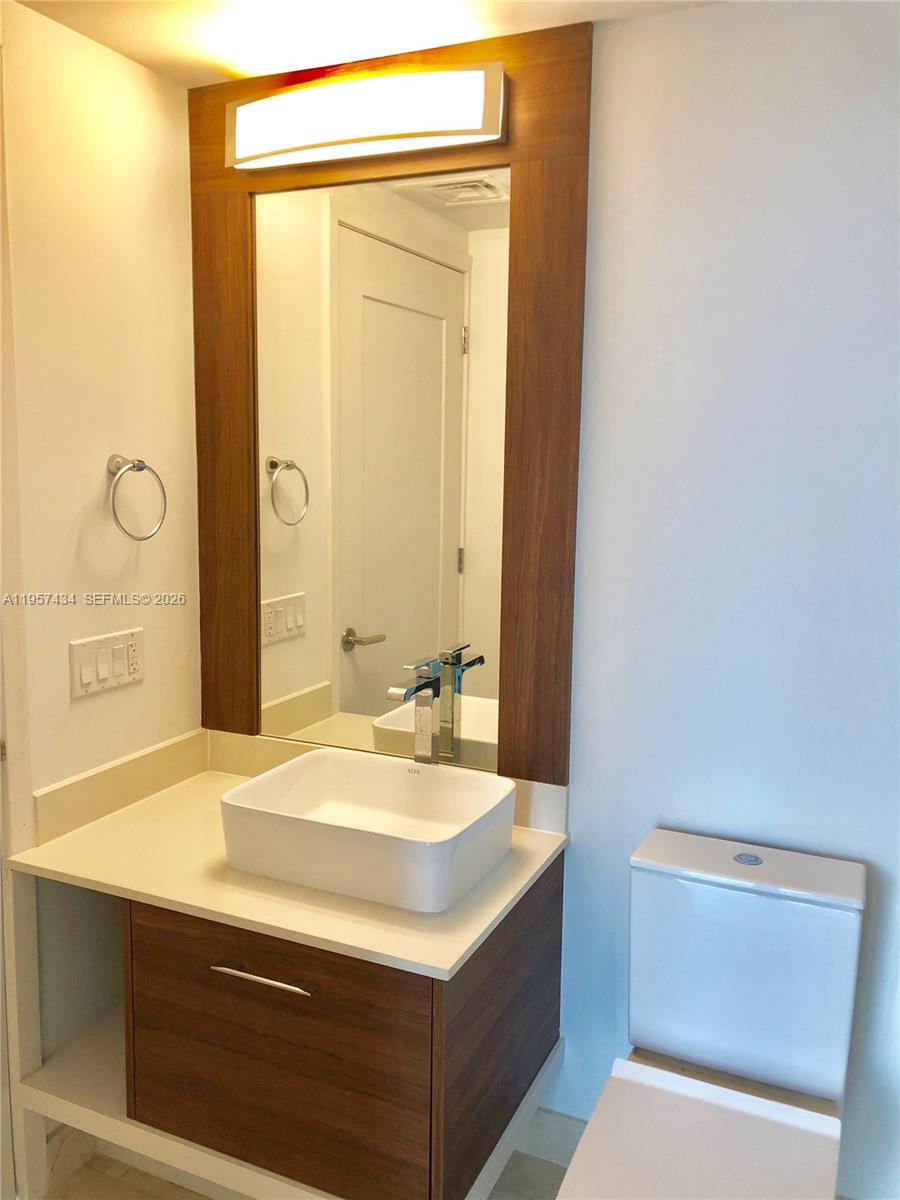 601 NE 27th Street