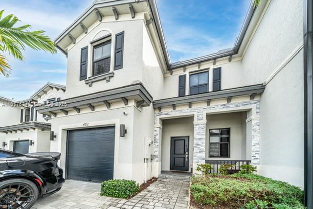 492 NW 203rd Terrace