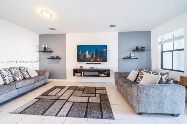 492 NW 203rd Terrace