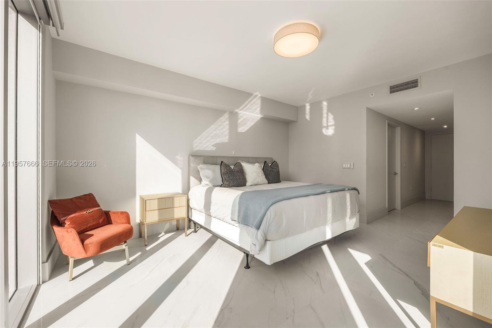 300 Sunny Isles Boulevard