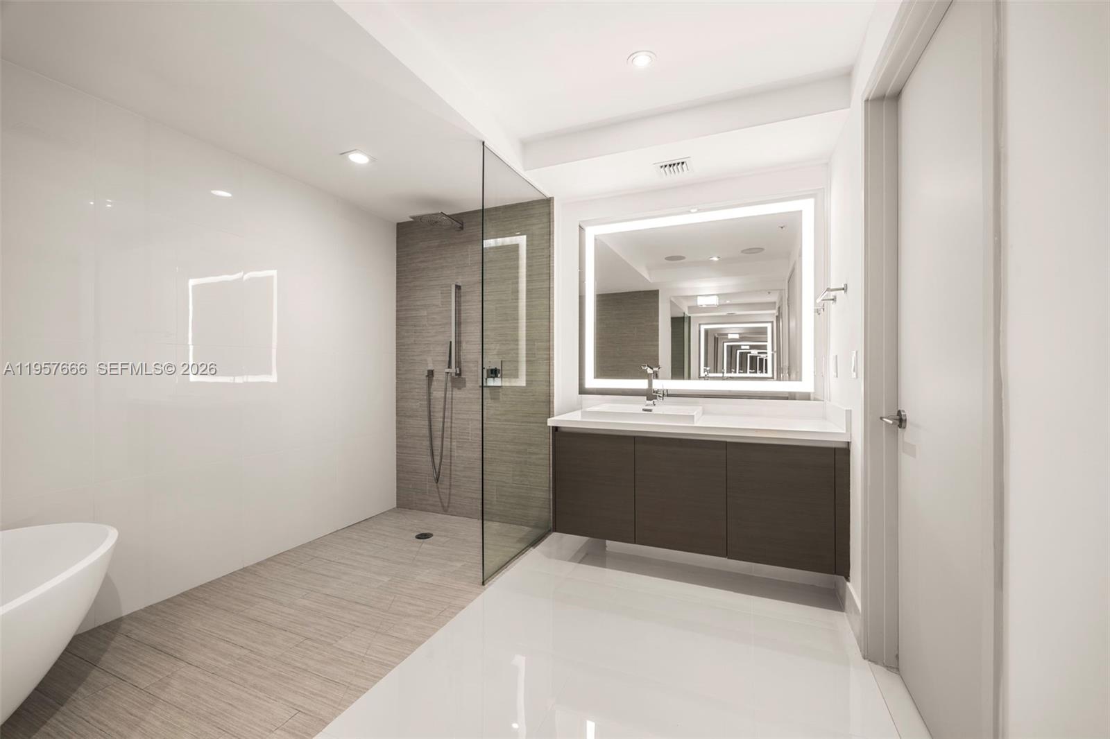 300 Sunny Isles Boulevard