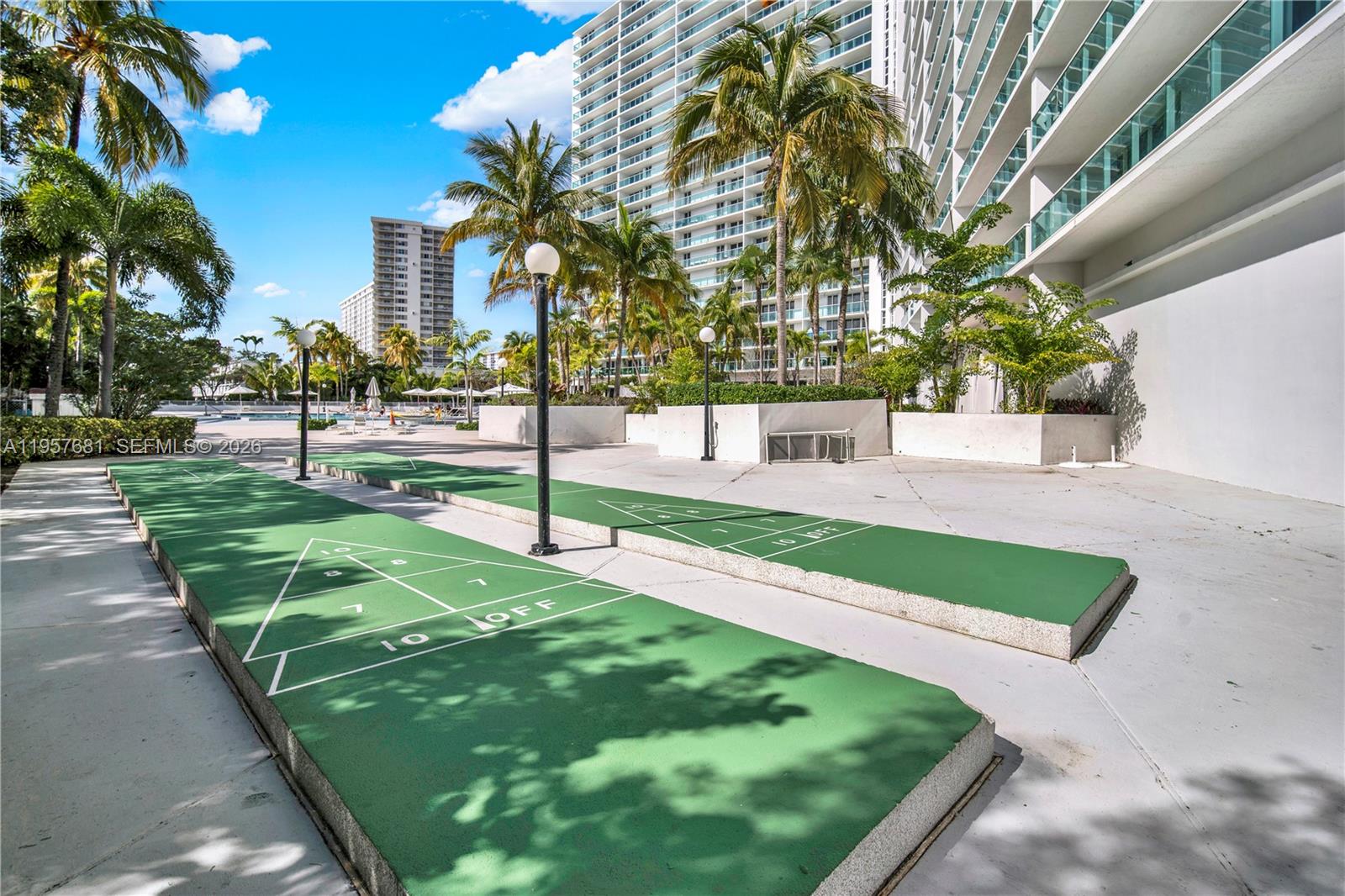100 S Bayview Drive