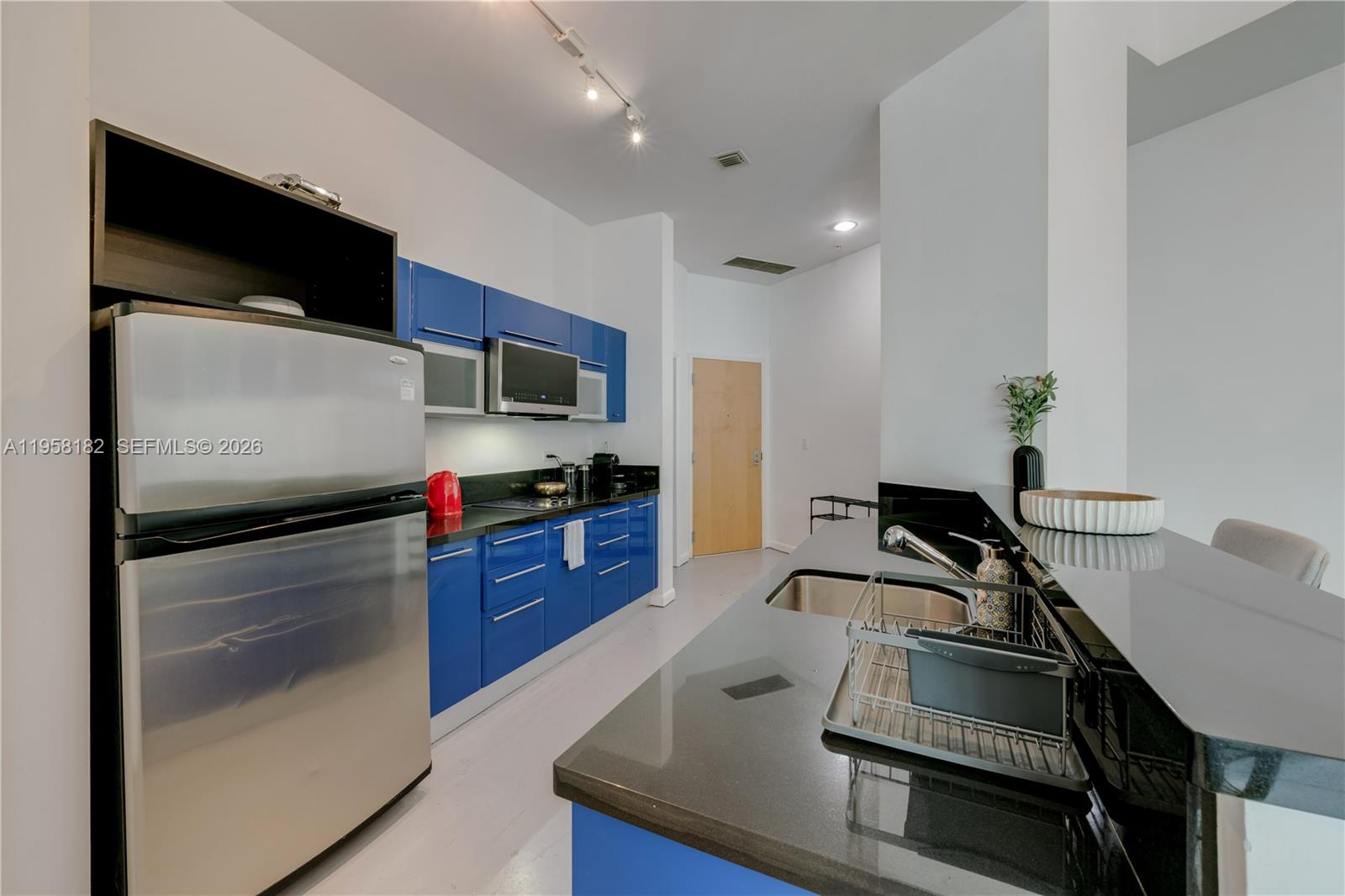 253 NE 2nd Street