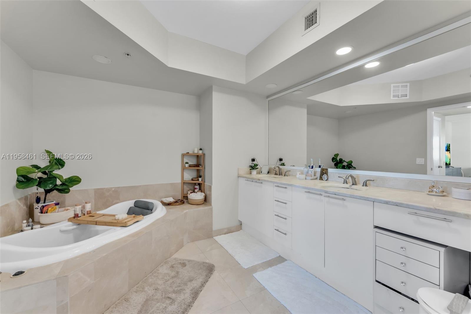 14951 Royal Oaks Lane