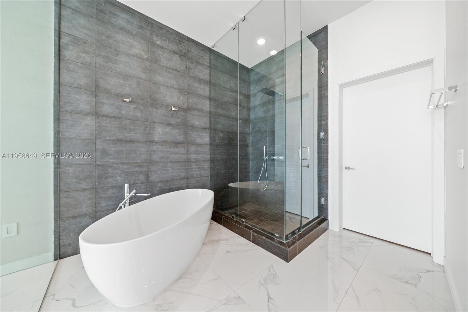 480 NE 31st Street