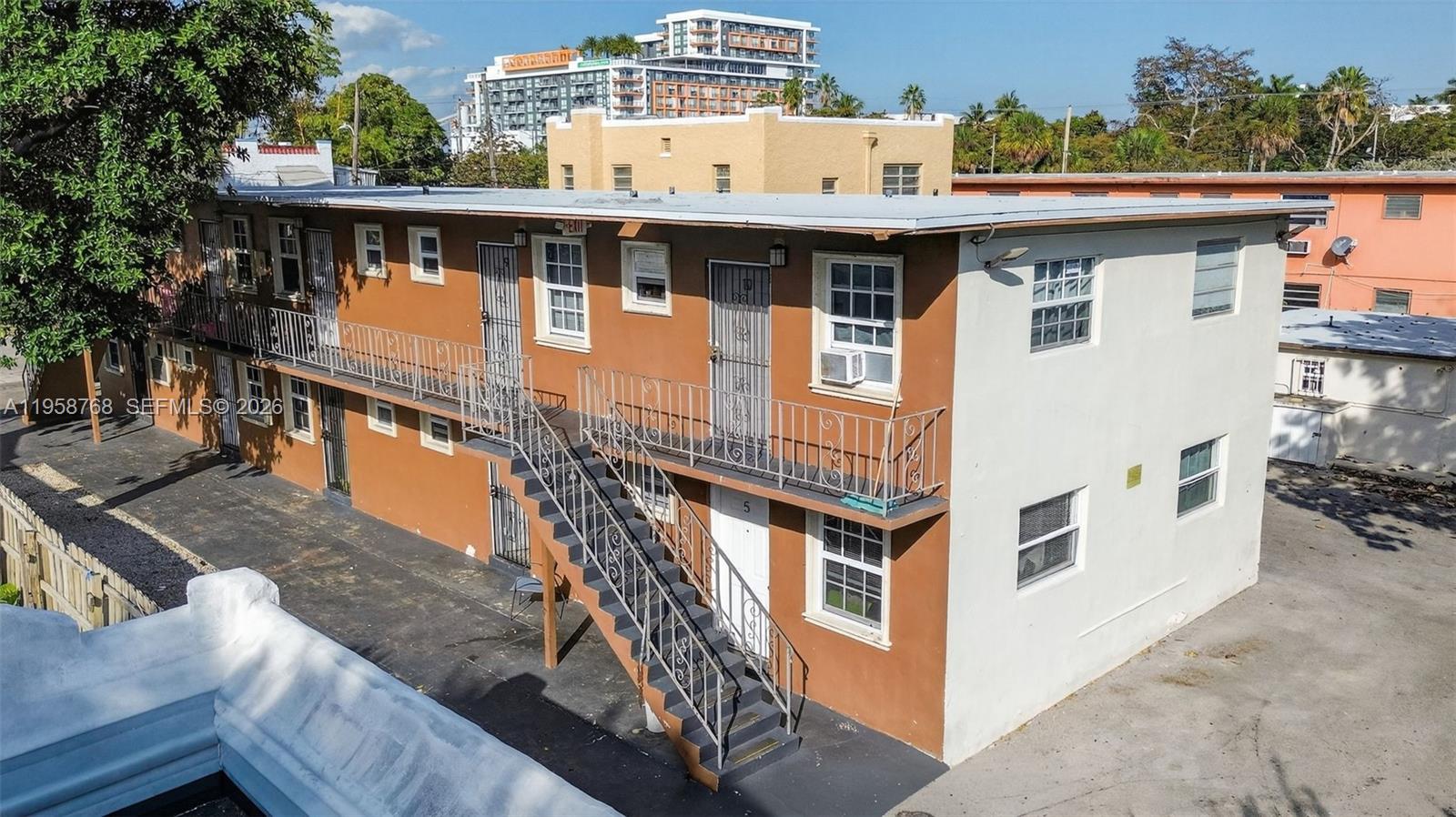 1736 NW 19th Street