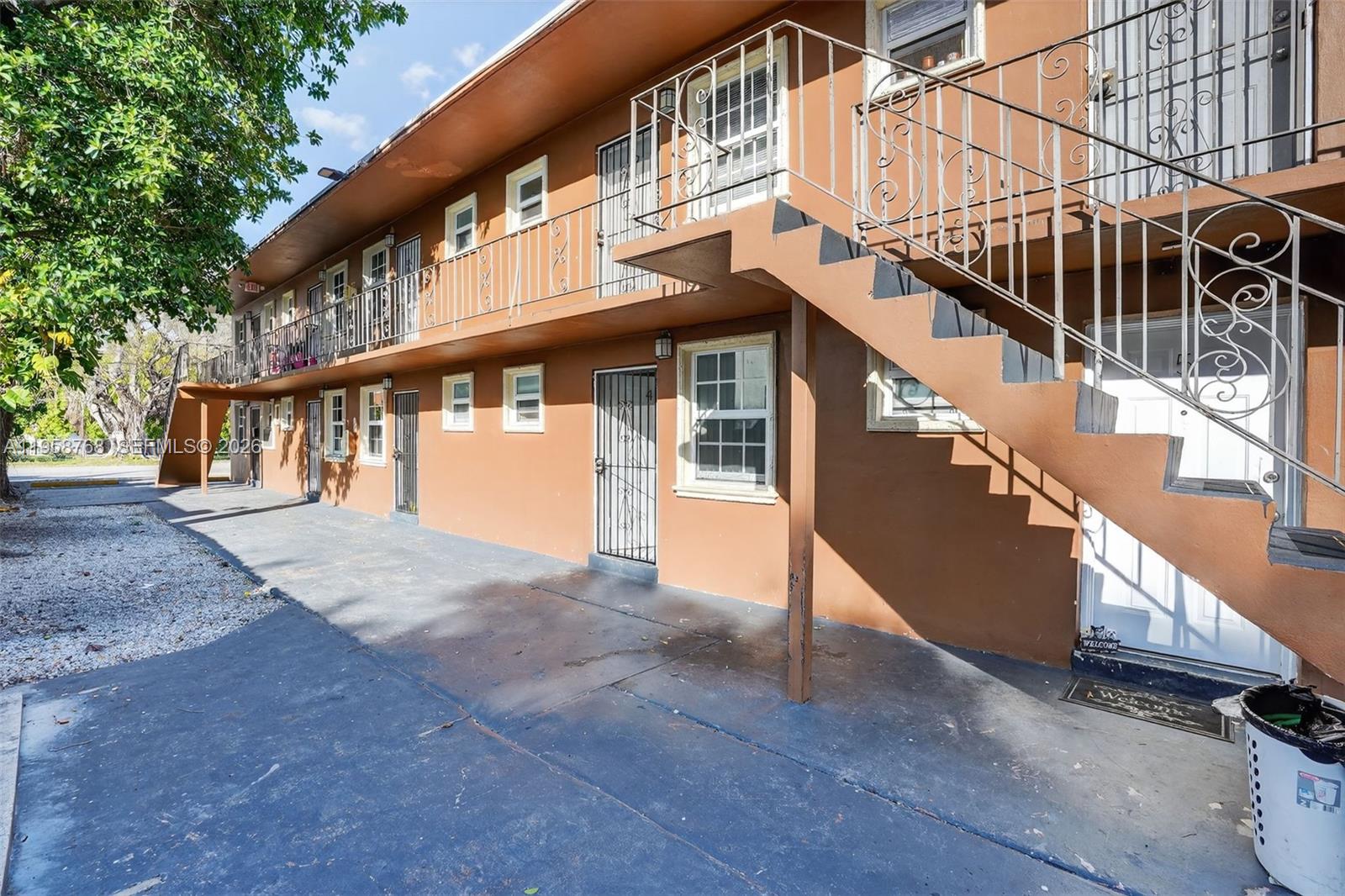 1736 NW 19th Street