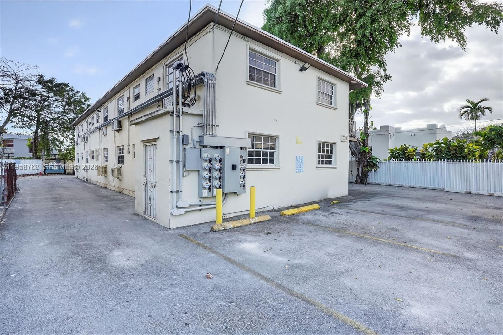 1736 NW 19th Street