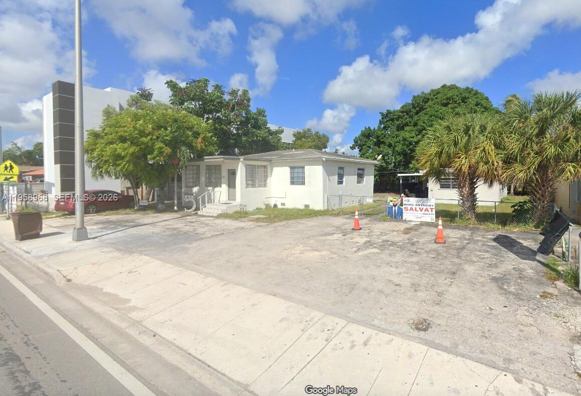 309 E 49th Street