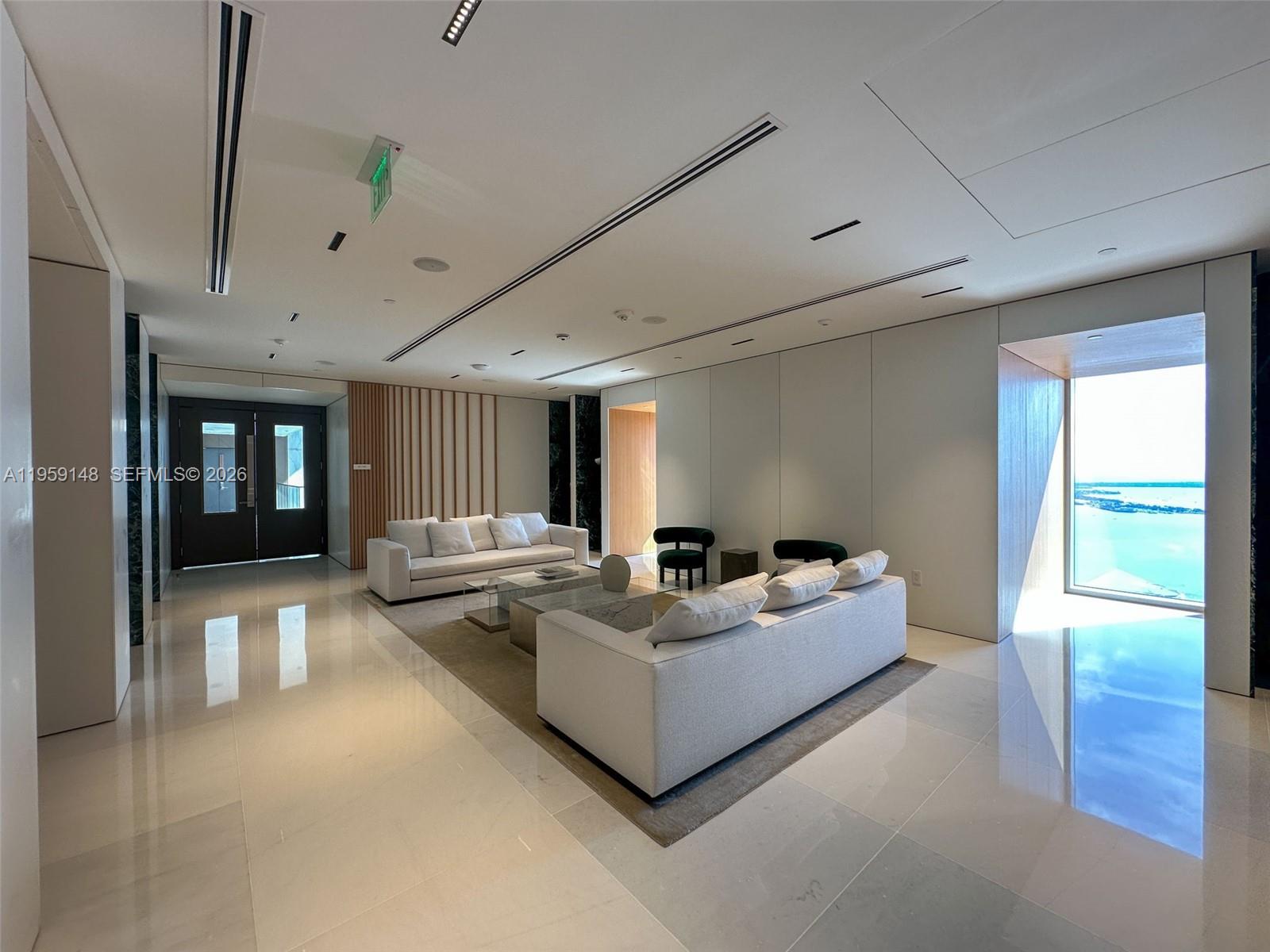 300 Biscayne Blvd Way