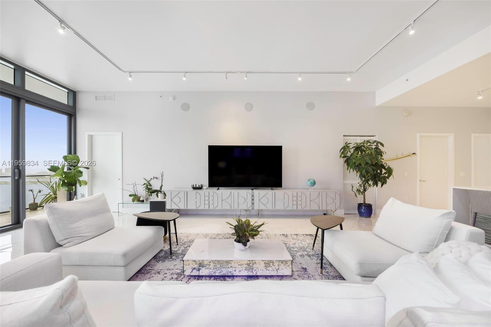 460 NE 28th Street
