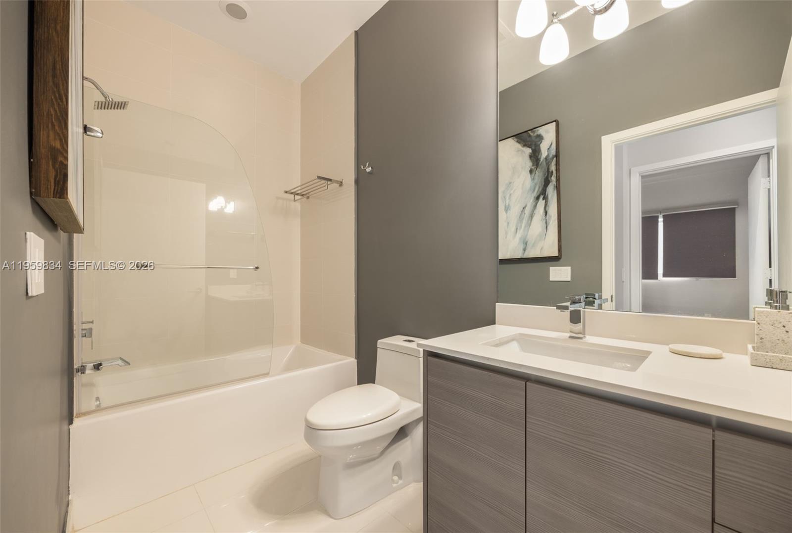 460 NE 28th Street