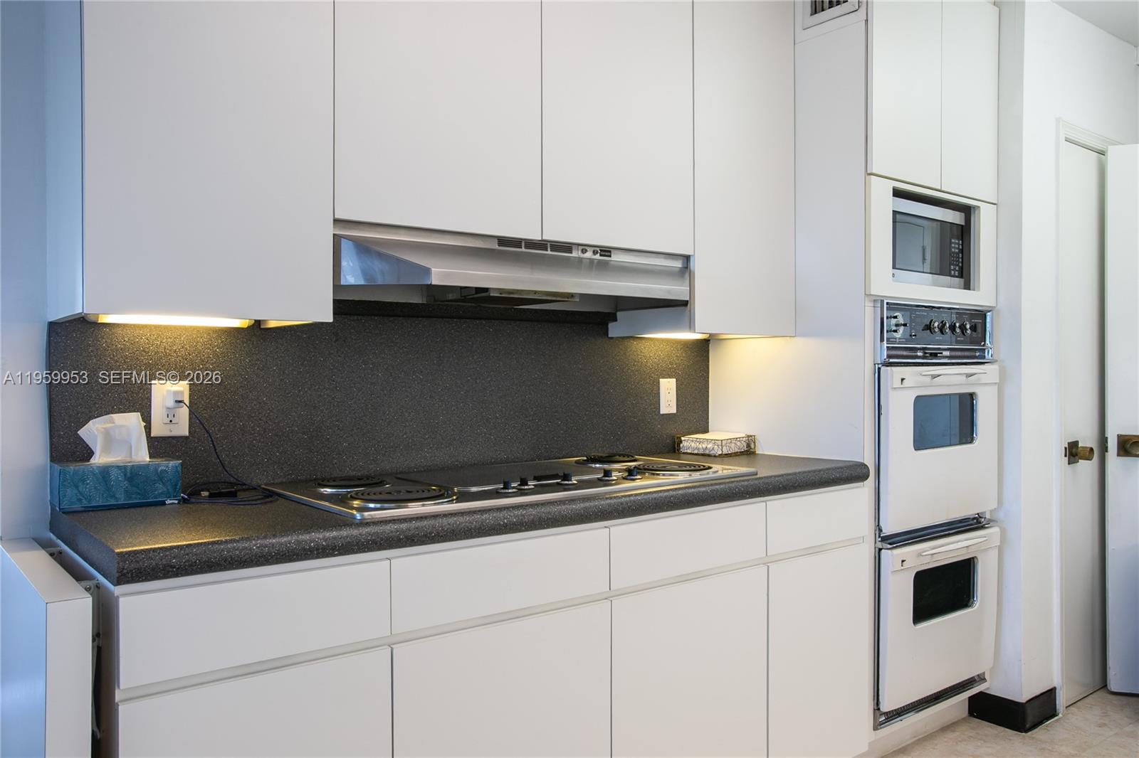 1800 NE 114th Street