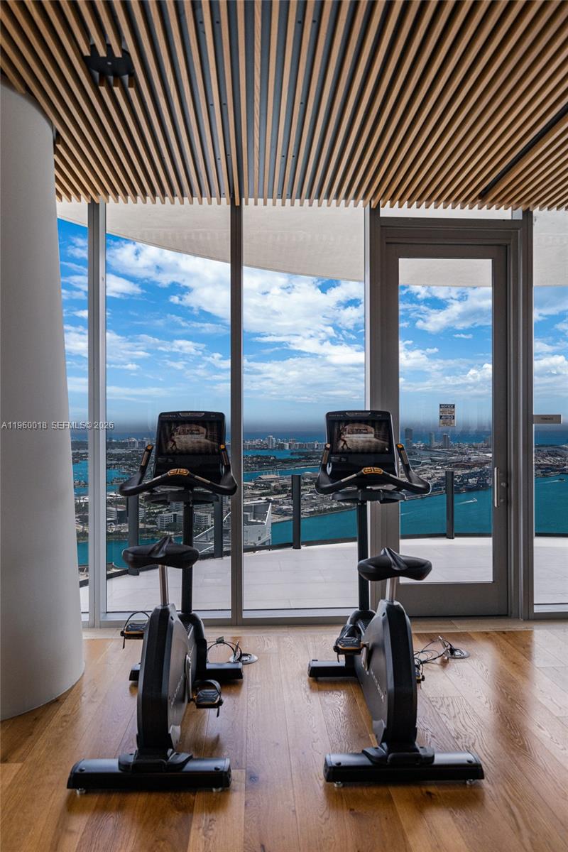 300 Biscayne Blvd Way