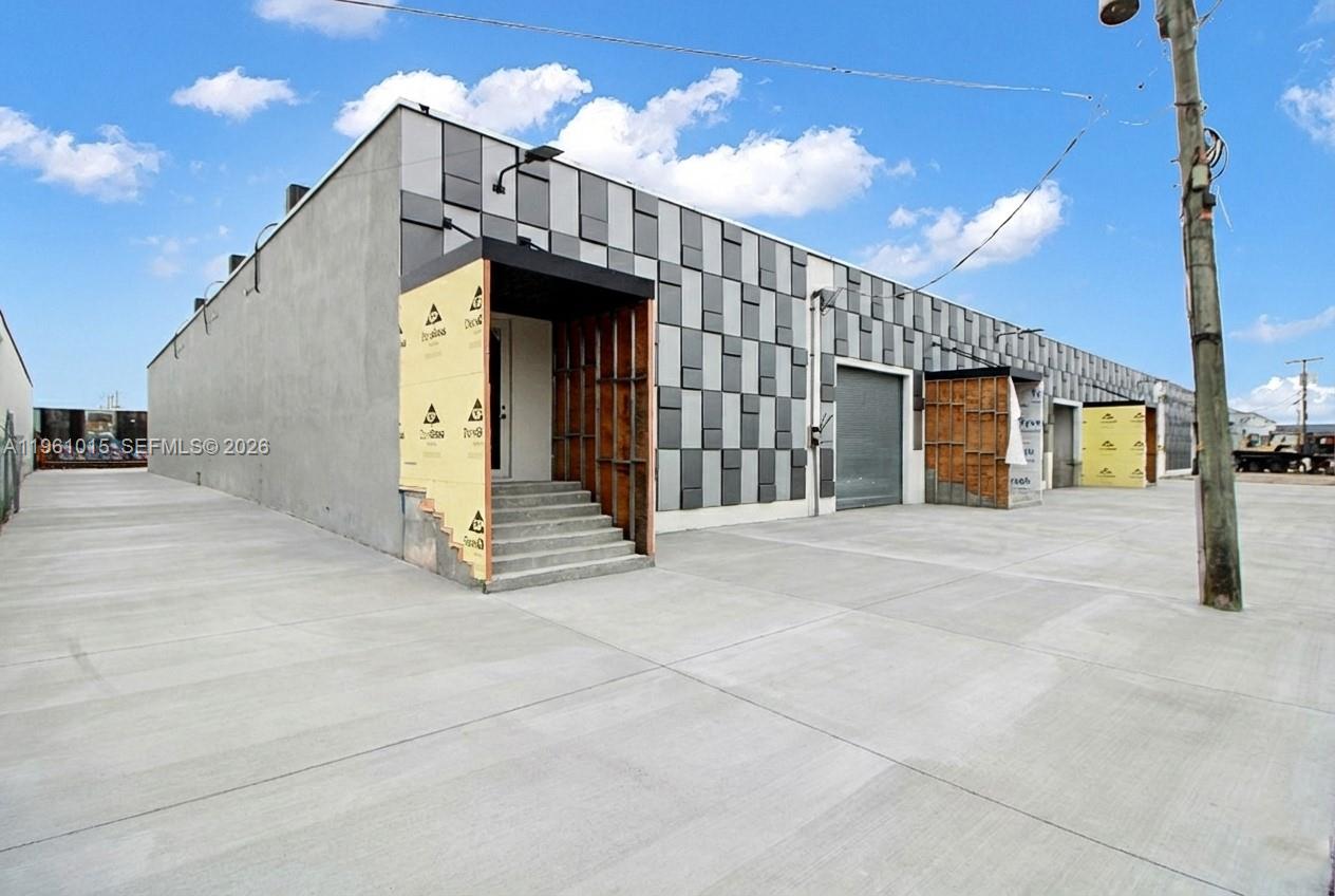 7000 NW 37th Court