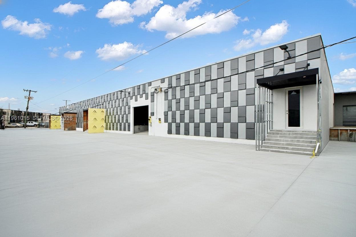 7000 NW 37th Court