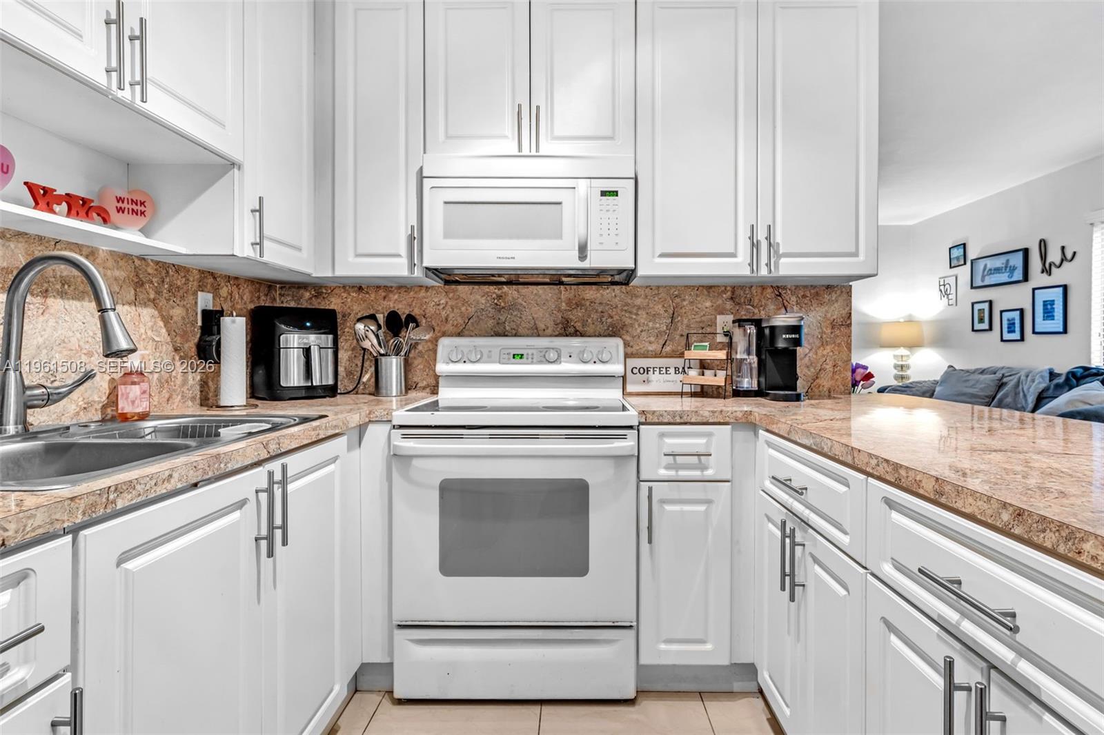 7585 SW 28th Street