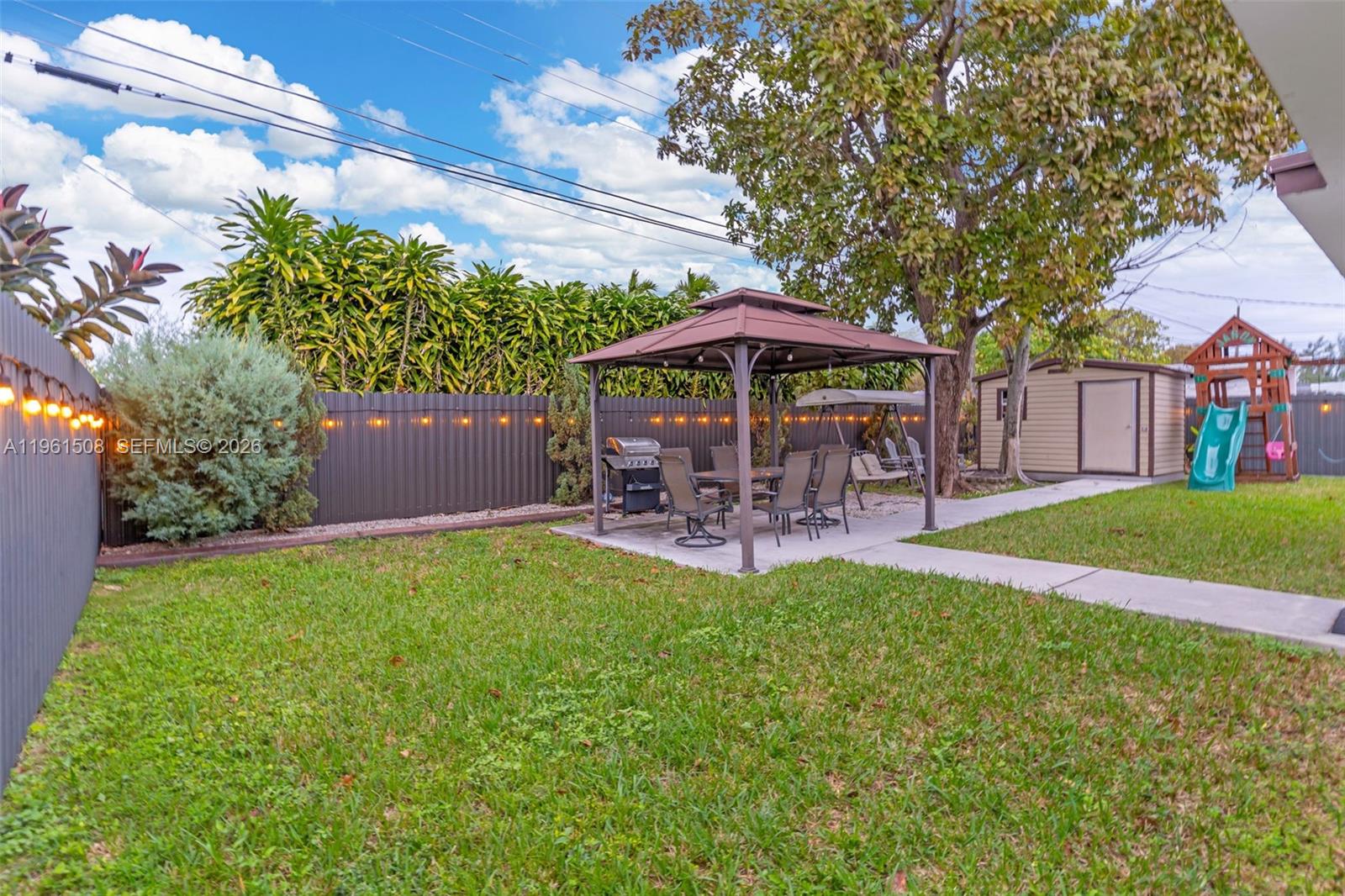 7585 SW 28th Street
