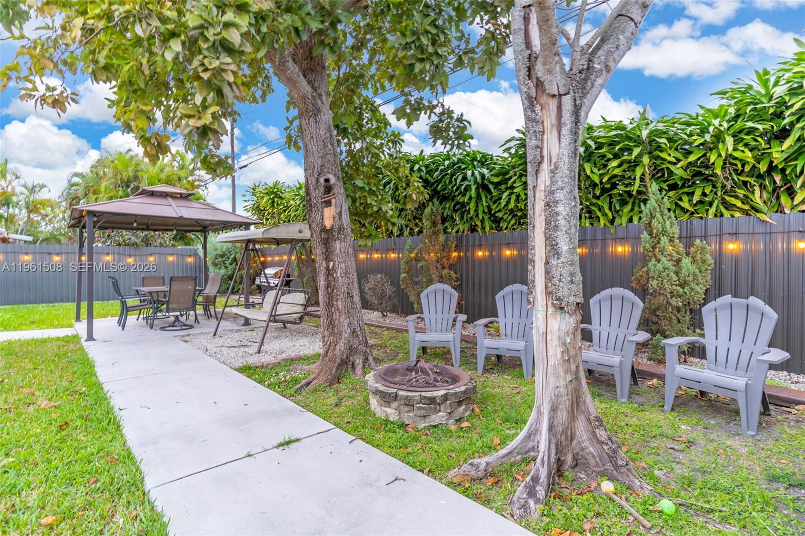 7585 SW 28th Street