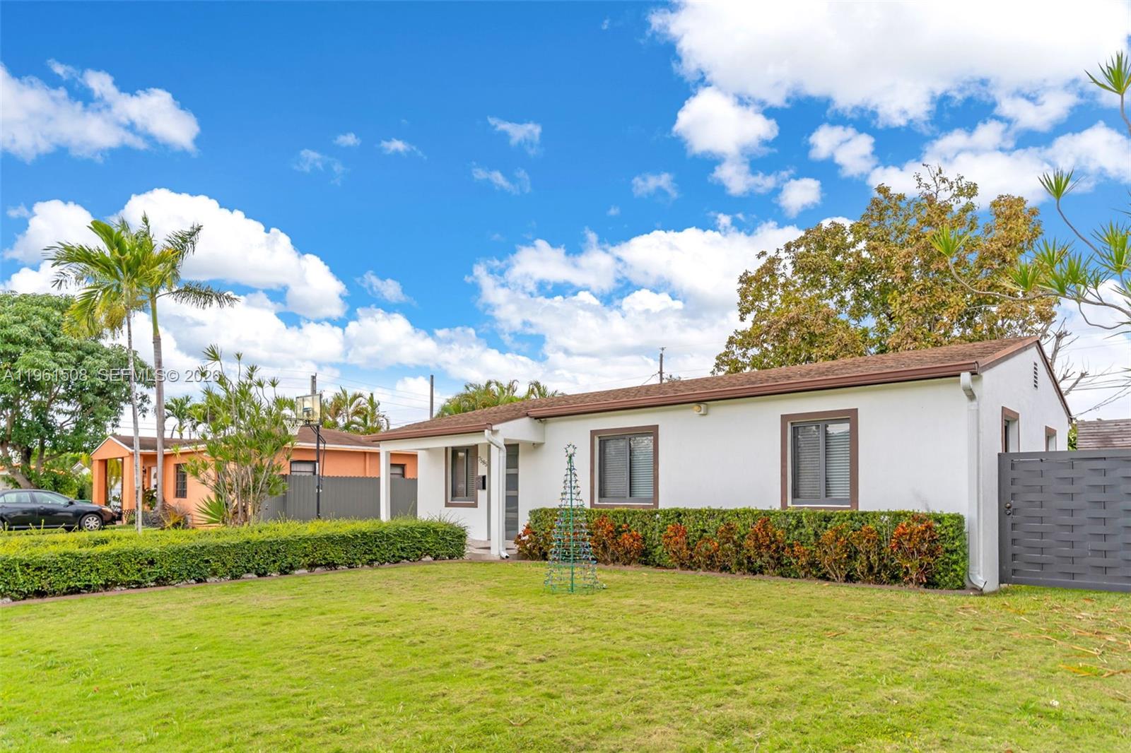 7585 SW 28th Street