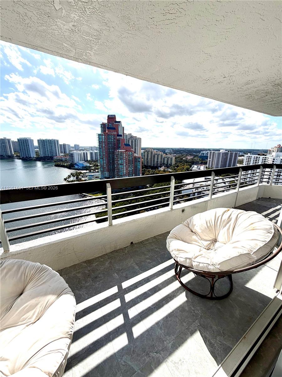 3530 Mystic Pointe Drive