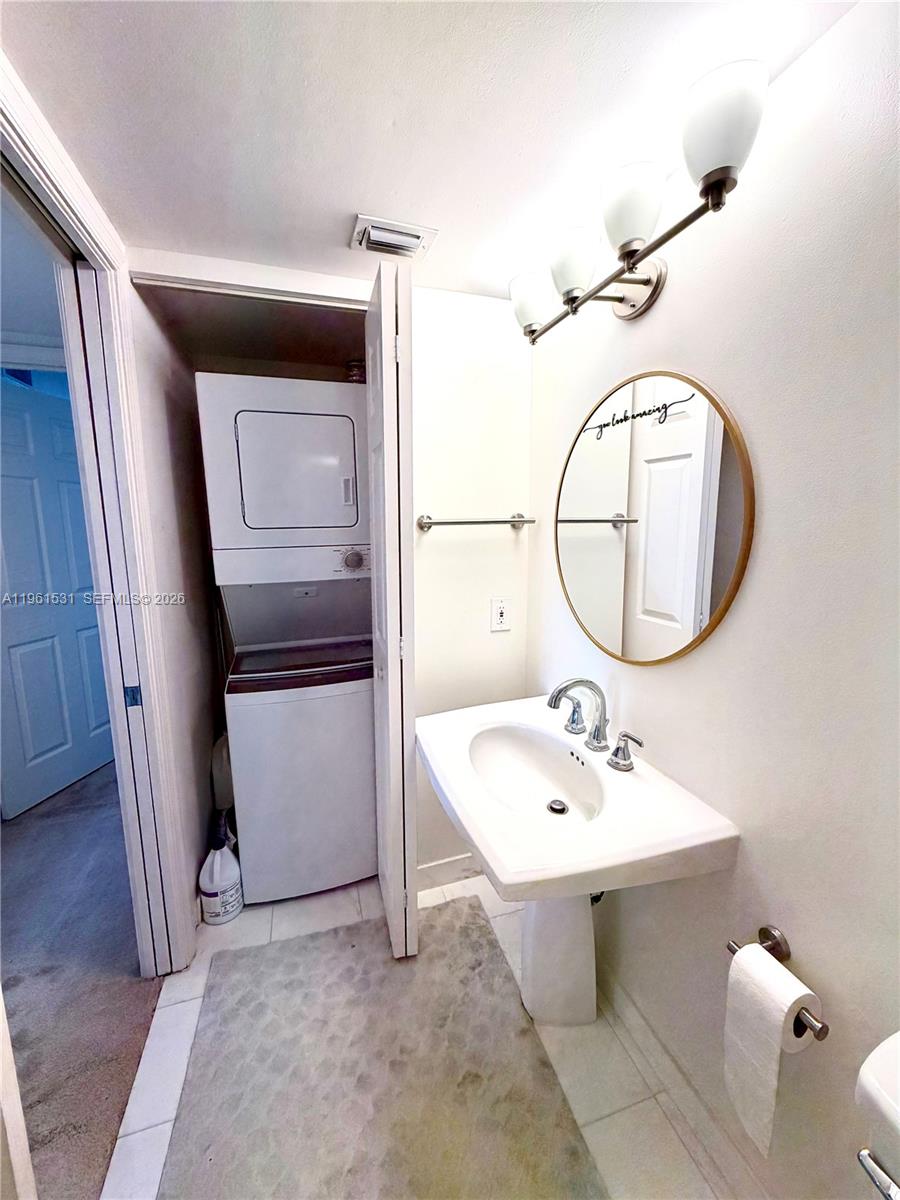 3530 Mystic Pointe Drive