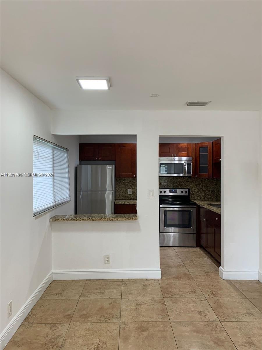 8704 NW 38th Drive