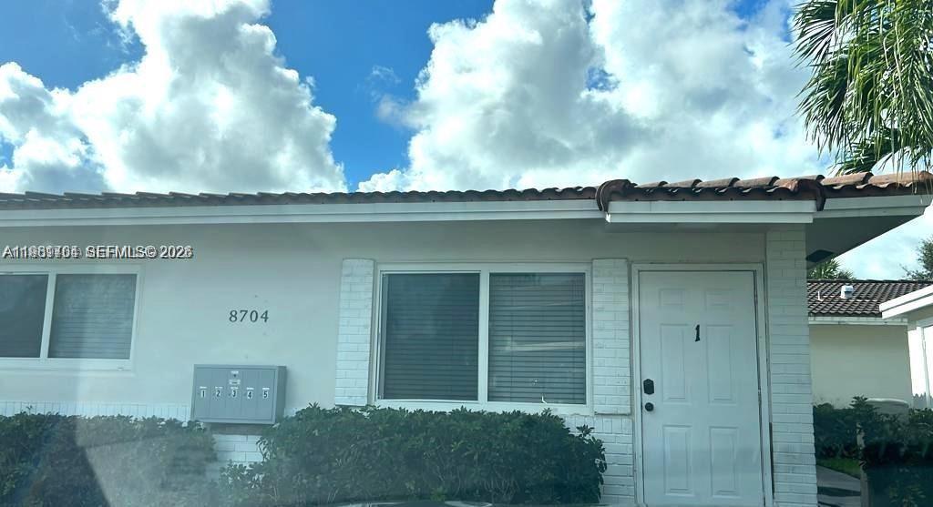 8704 NW 38th Drive